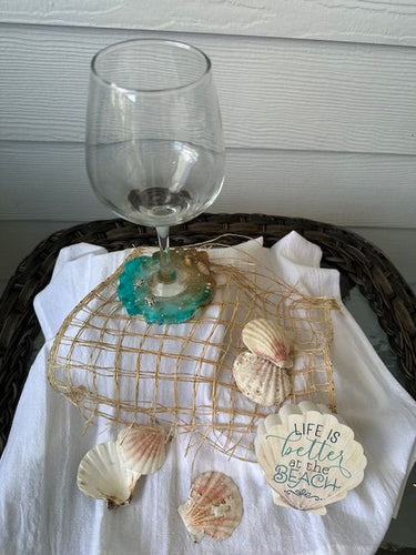 Beachy Wine Glass with Built-In Coaster - Teal w/Turtles