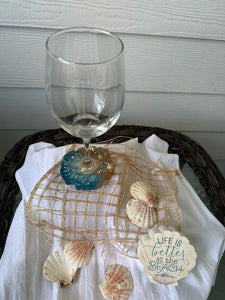 Beachy Wine Glass with Built-In Coaster - Blue w/Turtle & Starfish