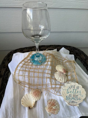 Wine Glass with Ocean Blue Bottom w/Turtle & Starfish