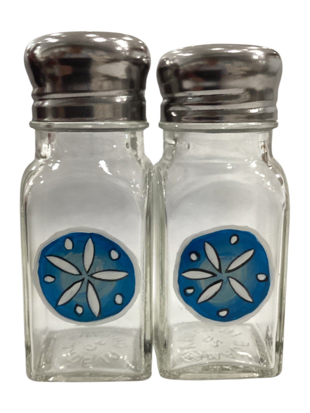 Salt & Pepper Shakers Set - Sanddollar