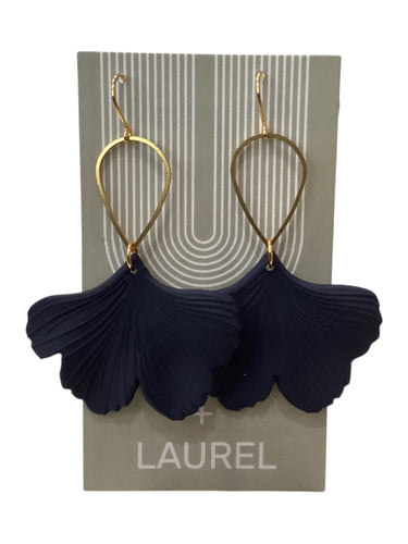 Simple Acrylic Earrings - Leaf - Black