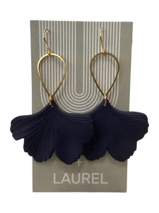 Simple Acrylic Earrings - Leaf - Black