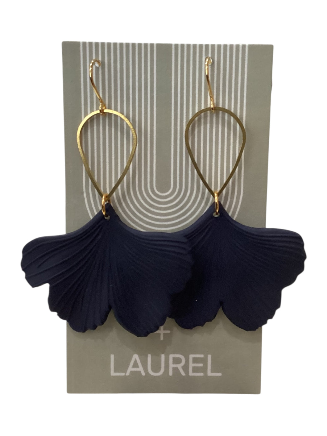 Simple Acrylic Earrings - Leaf - Black