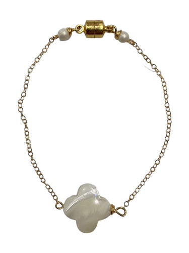 Mother-Of-Pearl Flower Bracelet