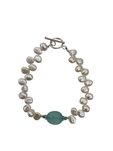 Chalcedony & Offset Pearls Bracelet