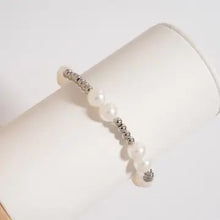 18K Gold Pvd 8mm Kiska Glass Pearl Stretch Bracelet