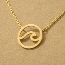 Wave Cutout Coin Pendant Necklace - Gold