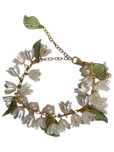 Acrylic Blossom Bracelet - White