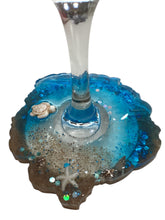 Red Wine Glasses with Built-in Coaster - Turtle & Starfish