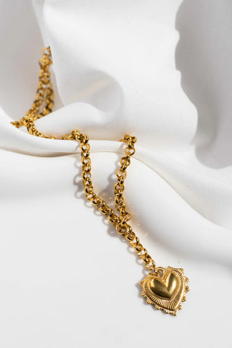 Vintage Gold Heart Necklace - 18