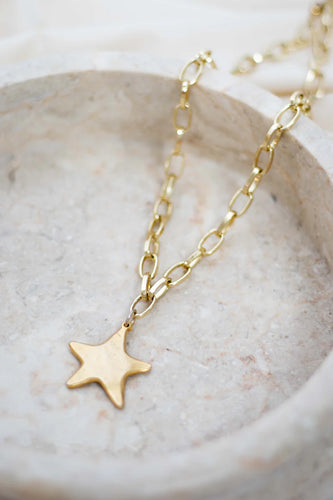 Medium Star Necklace - 18