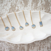 Custom Sand Necklace Wave Rectangle - Gold