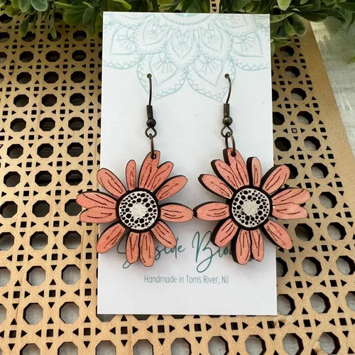Daisy Earrings - Blush Pink