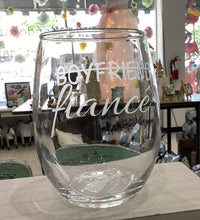Fiancé/Fiancée - Etched Stemless Wine Glasses