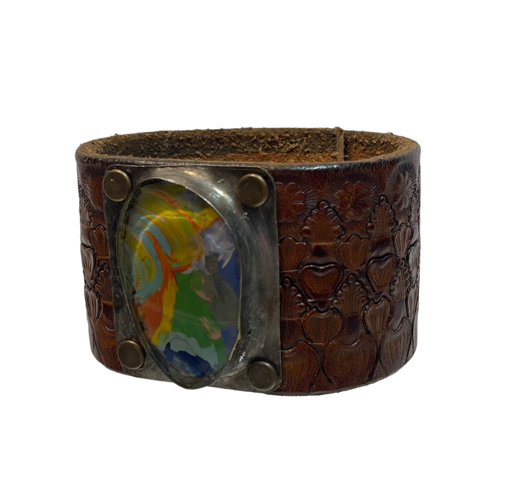 Light Leather Cuffs with Stone
